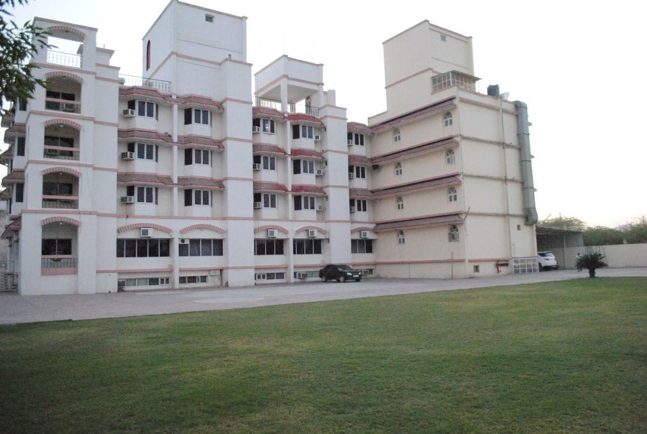 Geetco Hotel Jalor ภายนอก รูปภาพ
