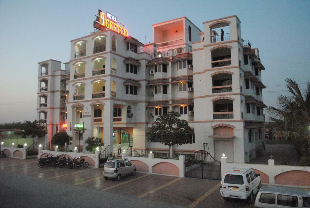 Geetco Hotel Jalor ภายนอก รูปภาพ