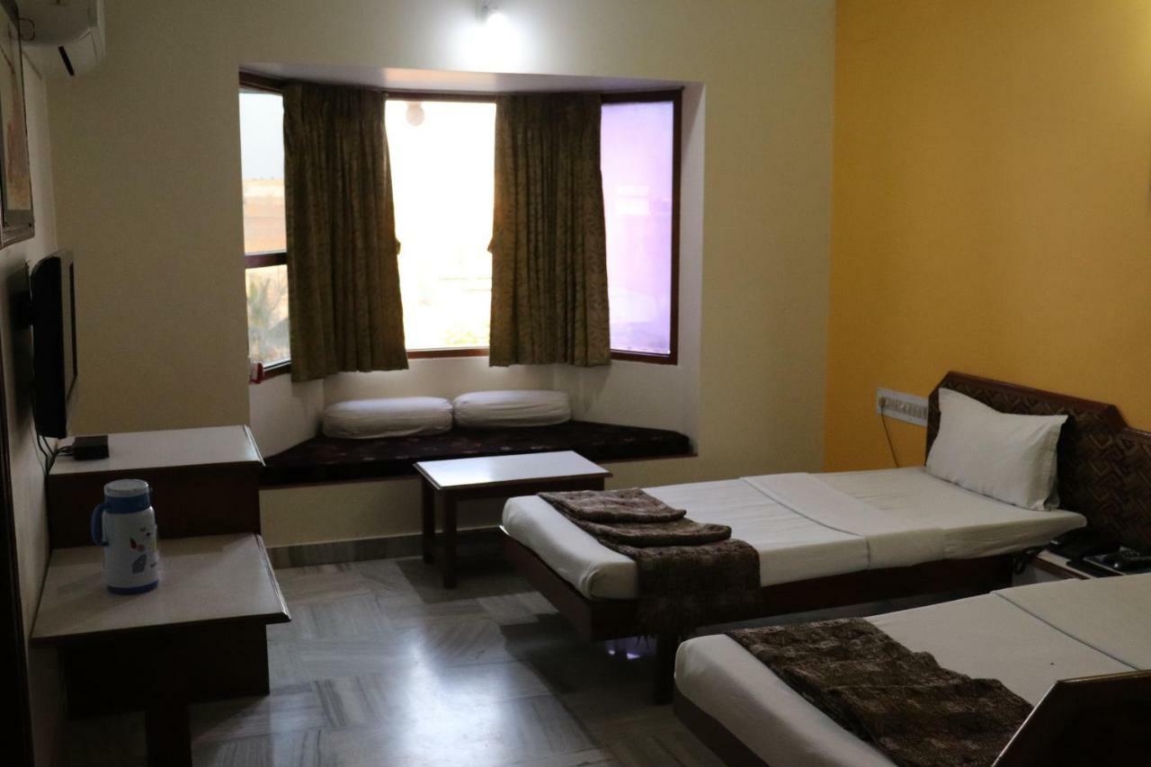 Geetco Hotel Jalor ภายนอก รูปภาพ