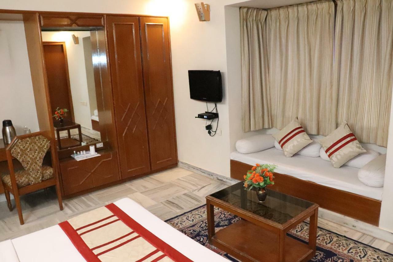 Geetco Hotel Jalor ภายนอก รูปภาพ